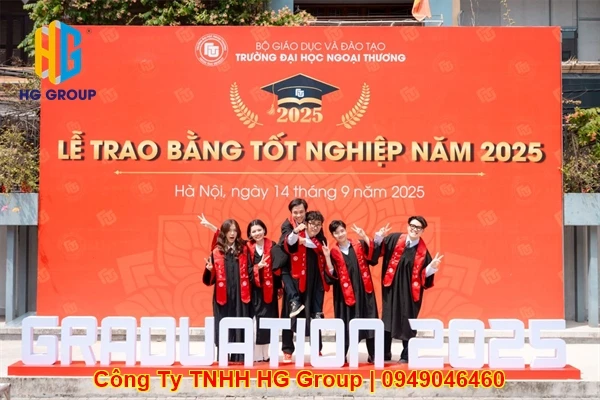 Thi Công Backdrop Lễ Tốt Nghiệp Trường Đại Học Cần Thơ Đẹp Sang Trọng Lấy Liền Giá Xưởng